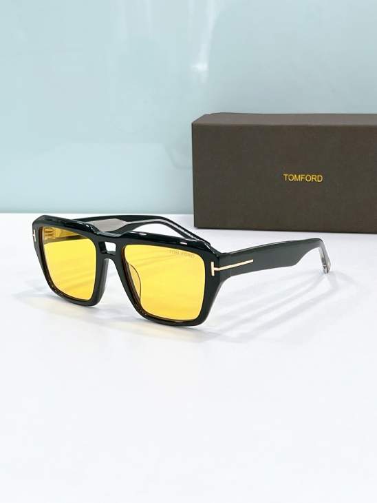 Picture of Tom Ford Sunglasses _SKUfw77097804fw
